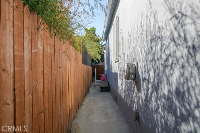 11803 Compton Avenue, Los Angeles, California 90059, 2 Bedrooms Bedrooms, ,1 BathroomBathrooms,Single family residence,For sale,Compton,TR20214959
