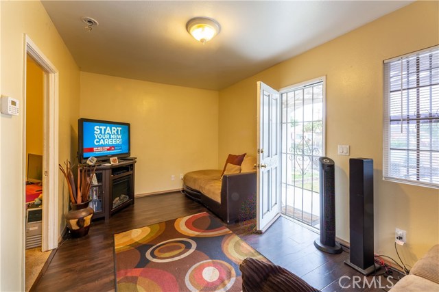 2 Bed Home for Sale in Compton, California