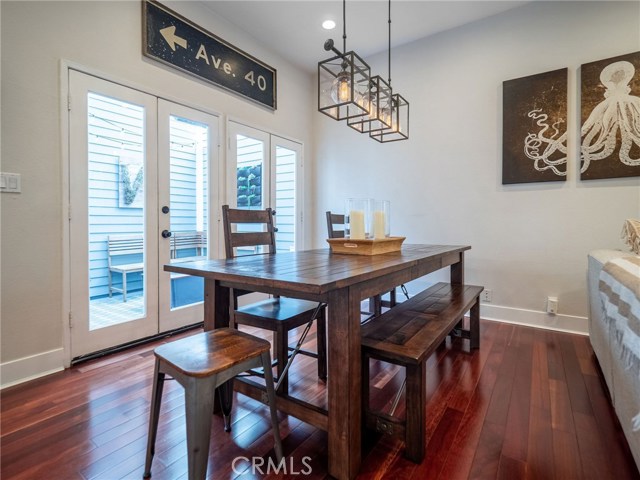 1304 12th Street, Manhattan Beach, California 90266, 2 Bedrooms Bedrooms, ,2 BathroomsBathrooms,Residential,Sold,12th,SB20056135