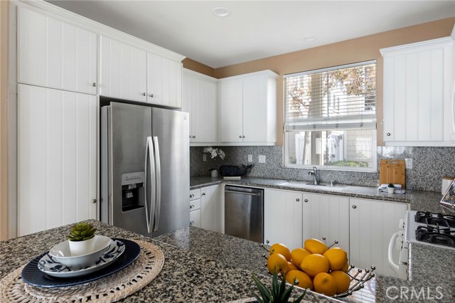 1800 Pacific Coast Highway, Redondo Beach, California 90277, 3 Bedrooms Bedrooms, ,2 BathroomsBathrooms,Residential,Sold,Pacific Coast,PV21135589