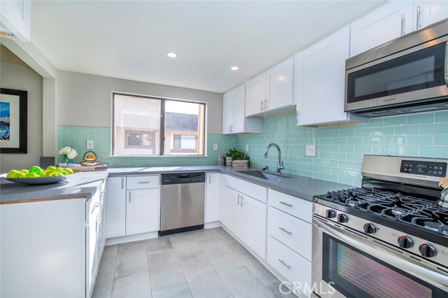 6305 Ridgeglade Court, Rancho Palos Verdes, California 90275, 3 Bedrooms Bedrooms, ,3 BathroomsBathrooms,Residential,Sold,Ridgeglade,IN18277304