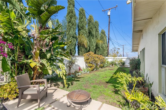 1915 Santa Rena Drive, Rancho Palos Verdes, California 90275, 4 Bedrooms Bedrooms, ,1 BathroomBathrooms,Residential,Sold,Santa Rena,PV21077963