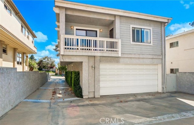 520 Irena Avenue, Redondo Beach, California 90277, ,Residential Income,Sold,Irena,PV20227751