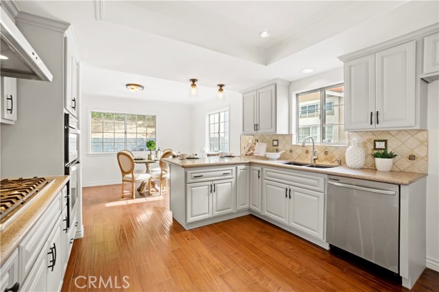 1912 Pullman Lane, Redondo Beach, California 90278, 4 Bedrooms Bedrooms, ,3 BathroomsBathrooms,Residential,Sold,Pullman,SB20135946