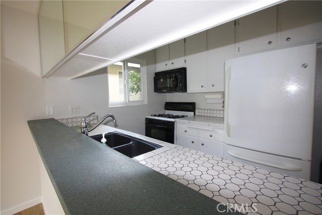 720 Meyer Lane, Redondo Beach, California 90278, 2 Bedrooms Bedrooms, ,2 BathroomsBathrooms,Residential,Sold,Meyer,SB19044183
