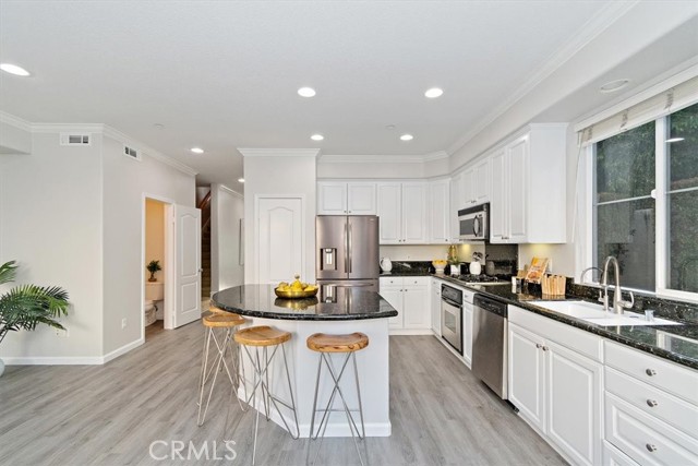 630 Meyer Lane, Redondo Beach, California 90278, 3 Bedrooms Bedrooms, ,2 BathroomsBathrooms,Residential,Sold,Meyer,SB21106616