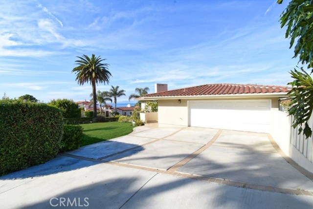 Driveway to Garage