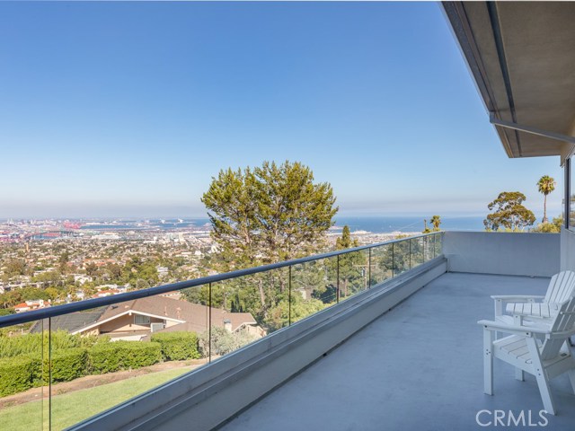 43 Avenida Corona, Rancho Palos Verdes, California 90275, 5 Bedrooms Bedrooms, ,4 BathroomsBathrooms,Residential,Sold,Avenida Corona,PV20150641