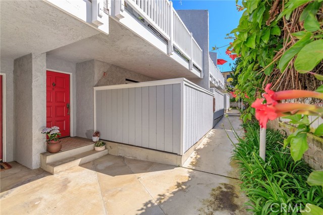 606 Guadalupe Avenue, Redondo Beach, California 90277, 2 Bedrooms Bedrooms, ,2 BathroomsBathrooms,Residential,Sold,Guadalupe,SB19124335