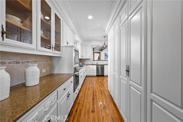 2304 Grandview Avenue, Manhattan Beach, California 90266, 5 Bedrooms Bedrooms, ,3 BathroomsBathrooms,Residential,Sold,Grandview,SB21160236