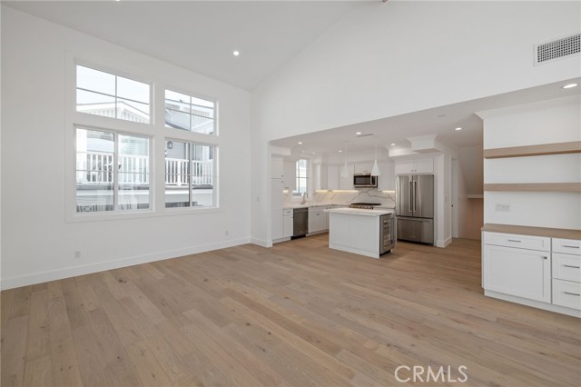 2114 Carnegie Lane, Redondo Beach, California 90278, 4 Bedrooms Bedrooms, ,4 BathroomsBathrooms,Residential,Sold,Carnegie,SB21029726