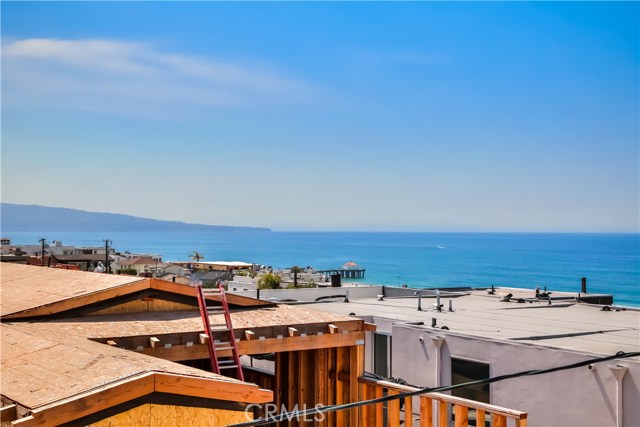 329 21st Place, Manhattan Beach, California 90266, 3 Bedrooms Bedrooms, ,3 BathroomsBathrooms,Residential,Sold,21st,SB17085113