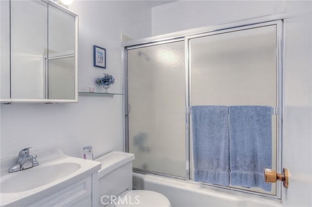 2422 Burritt Avenue, Redondo Beach, California 90278, 3 Bedrooms Bedrooms, ,1 BathroomBathrooms,Residential,Sold,Burritt,SB18291218