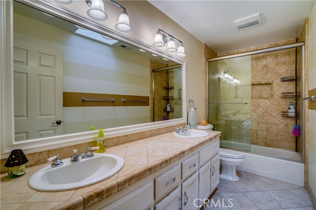 2208 Huntington Lane, Redondo Beach, California 90278, 4 Bedrooms Bedrooms, ,2 BathroomsBathrooms,Residential,Sold,Huntington,SB21022520