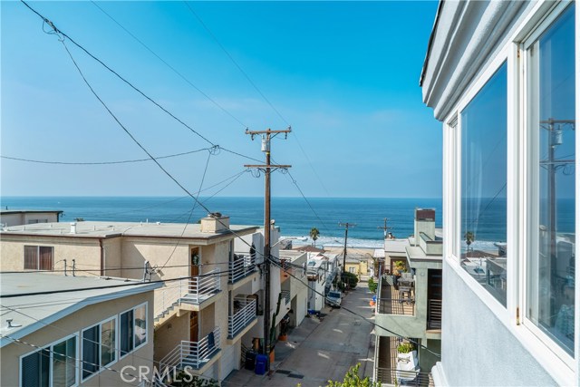 213 Seaview Street, Manhattan Beach, California 90266, 4 Bedrooms Bedrooms, ,3 BathroomsBathrooms,Residential,Sold,Seaview,SB19227675