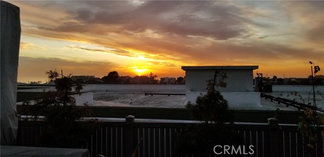 1600 Ardmore Avenue, Hermosa Beach, California 90254, 2 Bedrooms Bedrooms, ,2 BathroomsBathrooms,Residential,Sold,Ardmore,SB21134879