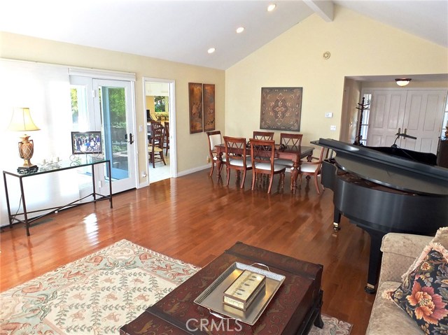 5649 Whitecliff Drive, Rancho Palos Verdes, California 90275, 4 Bedrooms Bedrooms, ,3 BathroomsBathrooms,Residential,Sold,Whitecliff,PV17219760