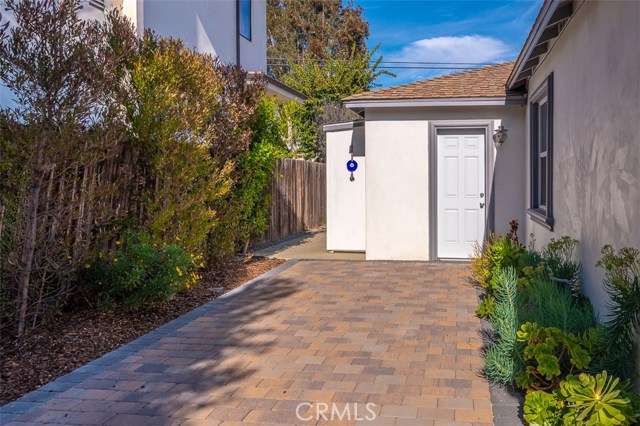 1426 Marine Avenue, Manhattan Beach, California 90266, 2 Bedrooms Bedrooms, ,1 BathroomBathrooms,Residential,Sold,Marine,SB18274814