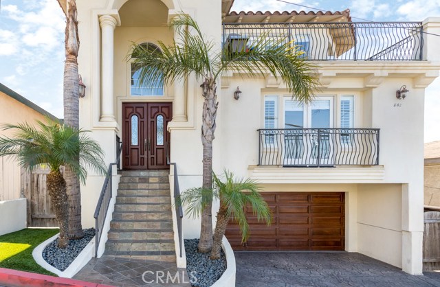 842 8th Street, Hermosa Beach, California 90254, 4 Bedrooms Bedrooms, ,2 BathroomsBathrooms,Residential,Sold,8th,SB19252569