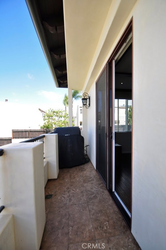 121 Guadalupe Avenue, Redondo Beach, California 90277, 4 Bedrooms Bedrooms, ,3 BathroomsBathrooms,Residential,Sold,Guadalupe,SB18068766