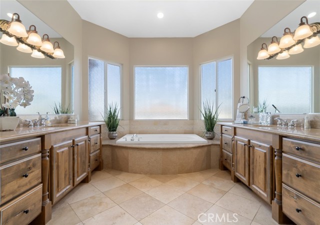 607 Gertruda Avenue, Redondo Beach, California 90277, 5 Bedrooms Bedrooms, ,4 BathroomsBathrooms,Residential,Sold,Gertruda,SB21053791