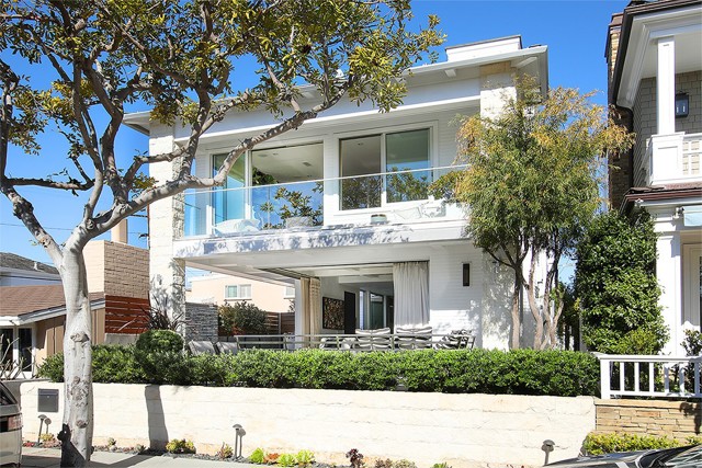 Photo of 113 Garnet Avenue, Newport Beach, CA 92662