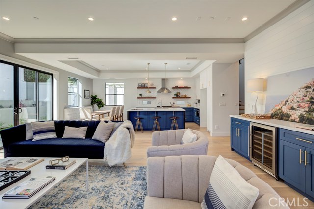 1712 Harriman Lane, Redondo Beach, California 90278, 4 Bedrooms Bedrooms, ,4 BathroomsBathrooms,Residential,Sold,Harriman,PV18244491