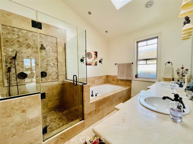 2101 Marshallfield Lane, Redondo Beach, California 90278, 4 Bedrooms Bedrooms, ,4 BathroomsBathrooms,Residential,Sold,Marshallfield,SB20262491