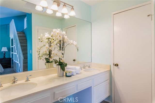 2715 Vanderbilt Lane, Redondo Beach, California 90278, 3 Bedrooms Bedrooms, ,2 BathroomsBathrooms,Residential,Sold,Vanderbilt,SB18229603