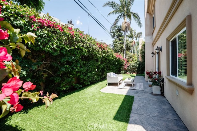 2015 Warfield Avenue, Redondo Beach, California 90278, 4 Bedrooms Bedrooms, ,3 BathroomsBathrooms,Residential,Sold,Warfield,SB20092029