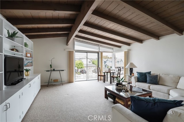 1420 2nd Street, Manhattan Beach, California 90266, 5 Bedrooms Bedrooms, ,3 BathroomsBathrooms,Residential,Sold,2nd,SB21088439