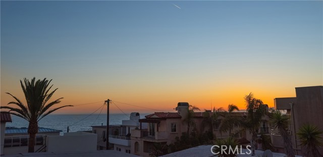 705 Crest Drive, Manhattan Beach, California 90266, 5 Bedrooms Bedrooms, ,2 BathroomsBathrooms,Residential,Sold,Crest,SB20098855