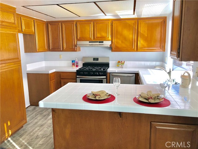 2715 Vanderbilt Lane, Redondo Beach, California 90278, 2 Bedrooms Bedrooms, ,2 BathroomsBathrooms,Residential,Sold,Vanderbilt,SB19037434