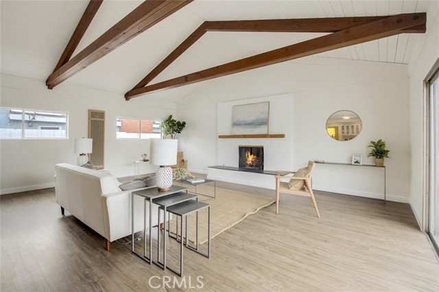 3 Bed Home for Sale in Hawthorne, California