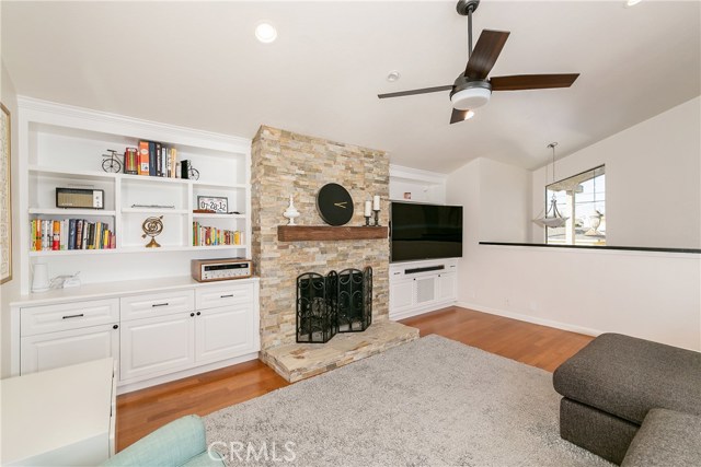 2408 Rockefeller Lane, Redondo Beach, California 90278, 3 Bedrooms Bedrooms, ,2 BathroomsBathrooms,Residential,Sold,Rockefeller,SB19003633