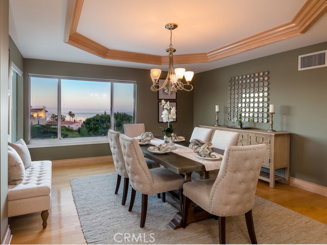 16 Avenida De Camelia, Rancho Palos Verdes, California 90275, 4 Bedrooms Bedrooms, ,3 BathroomsBathrooms,Residential,Sold,Avenida De Camelia,PV17086557