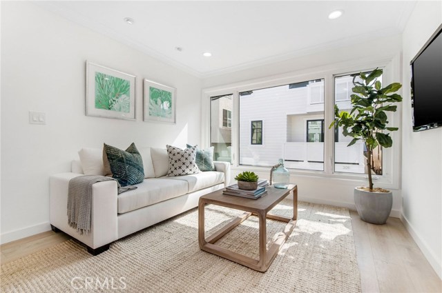 309 20th Place, Manhattan Beach, California 90266, 3 Bedrooms Bedrooms, ,1 BathroomBathrooms,Residential,Sold,20th,SB20217886