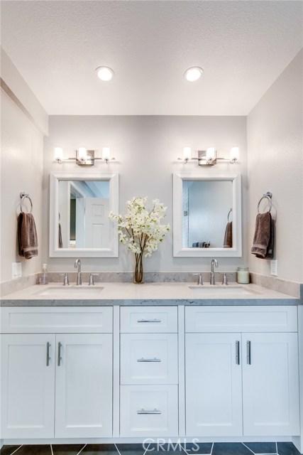 1809 Goodman Avenue, Redondo Beach, California 90278, 3 Bedrooms Bedrooms, ,2 BathroomsBathrooms,Residential,Sold,Goodman,SB18244991