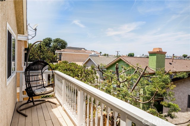 1621 Carlson Lane, Redondo Beach, California 90278, 3 Bedrooms Bedrooms, ,3 BathroomsBathrooms,Residential,Sold,Carlson,SB18172325