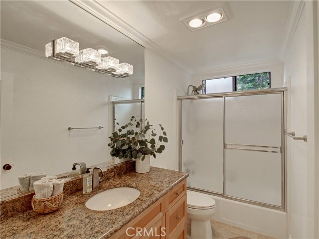 1920 Voorhees Avenue, Redondo Beach, California 90278, 3 Bedrooms Bedrooms, ,3 BathroomsBathrooms,Residential,Sold,Voorhees,SB20104389