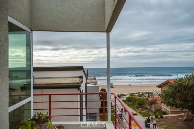116 26th Street, Manhattan Beach, California 90266, 2 Bedrooms Bedrooms, ,2 BathroomsBathrooms,Residential,Sold,26th,SB21017134