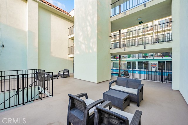 1720 Ardmore Avenue, Hermosa Beach, California 90254, 1 Bedroom Bedrooms, ,1 BathroomBathrooms,Residential,Sold,Ardmore,RS20224669