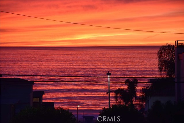 317 8th Street, Manhattan Beach, California 90266, 3 Bedrooms Bedrooms, ,3 BathroomsBathrooms,Residential,Sold,8th,SB20230054