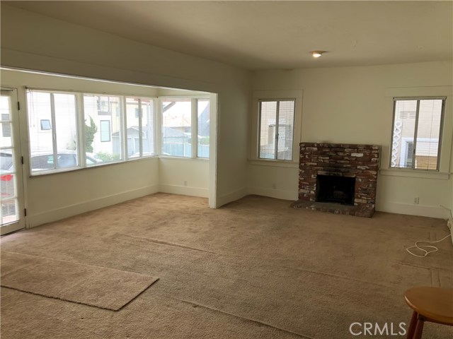 231 26th Street, Hermosa Beach, California 90254, 2 Bedrooms Bedrooms, ,1 BathroomBathrooms,Residential,Sold,26th,SB20124252