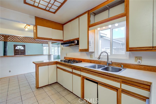 2606 Manhattan Beach Boulevard, Redondo Beach, California 90278, 3 Bedrooms Bedrooms, ,1 BathroomBathrooms,Residential,Sold,Manhattan Beach,PW19258386