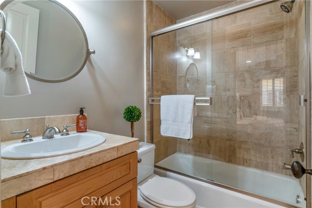214 10th Street, Hermosa Beach, California 90254, 3 Bedrooms Bedrooms, ,3 BathroomsBathrooms,Residential,Sold,10th,SB18167893