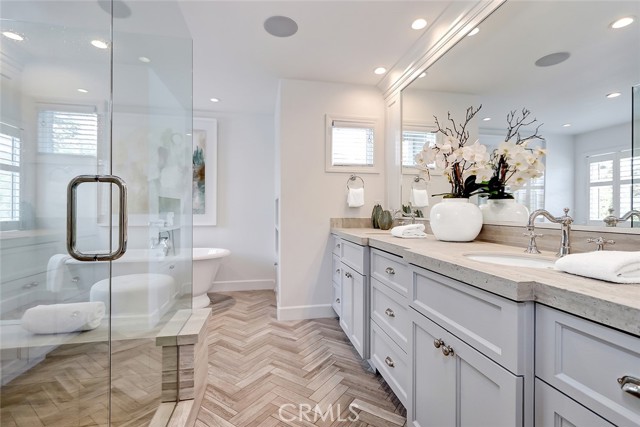 2905 Maple Avenue, Manhattan Beach, California 90266, 4 Bedrooms Bedrooms, ,3 BathroomsBathrooms,Residential,Sold,Maple,SB21079854