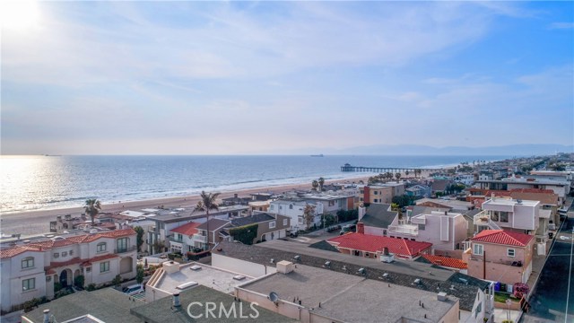 217 1st Street, Manhattan Beach, California 90266, 3 Bedrooms Bedrooms, ,4 BathroomsBathrooms,Residential,Sold,1st,SB18101651