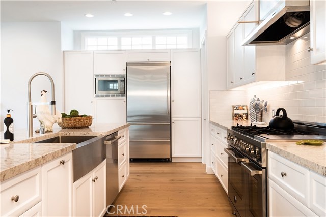 1900 Lynngrove Drive, Manhattan Beach, California 90266, 5 Bedrooms Bedrooms, ,2 BathroomsBathrooms,Residential,Sold,Lynngrove,SB19050815