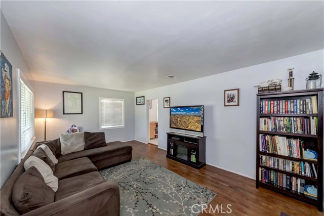 1202 Firmona Avenue, Redondo Beach, California 90278, 3 Bedrooms Bedrooms, ,2 BathroomsBathrooms,Residential,Sold,Firmona,SB20101809